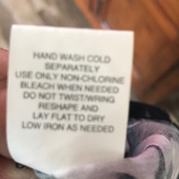 Kendall & Kylie Cutout Floral Dress - Picture 8 of 8